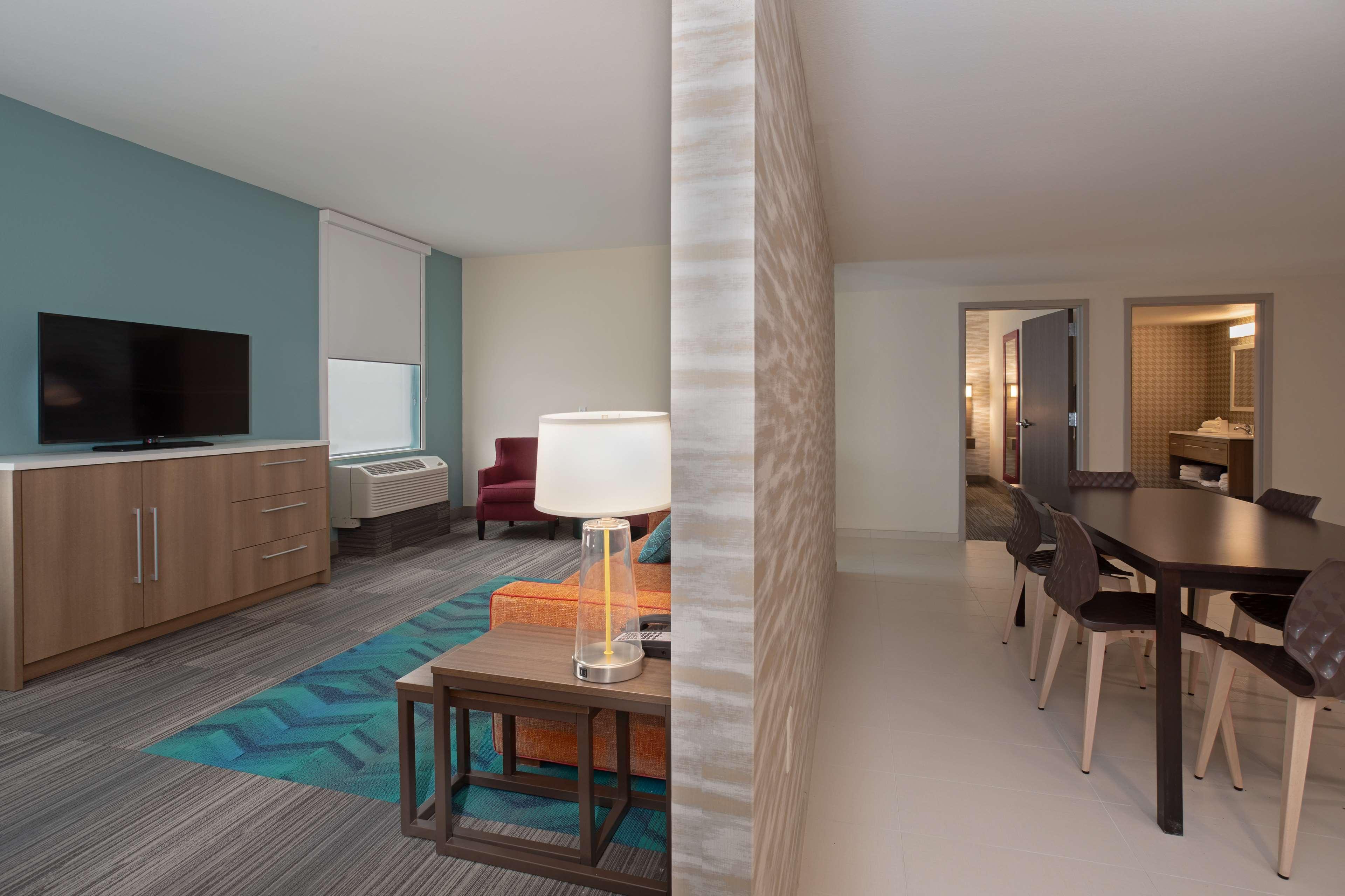 Home2 Suites By Hilton Omaha Un Medical Ctr Area Exterior photo