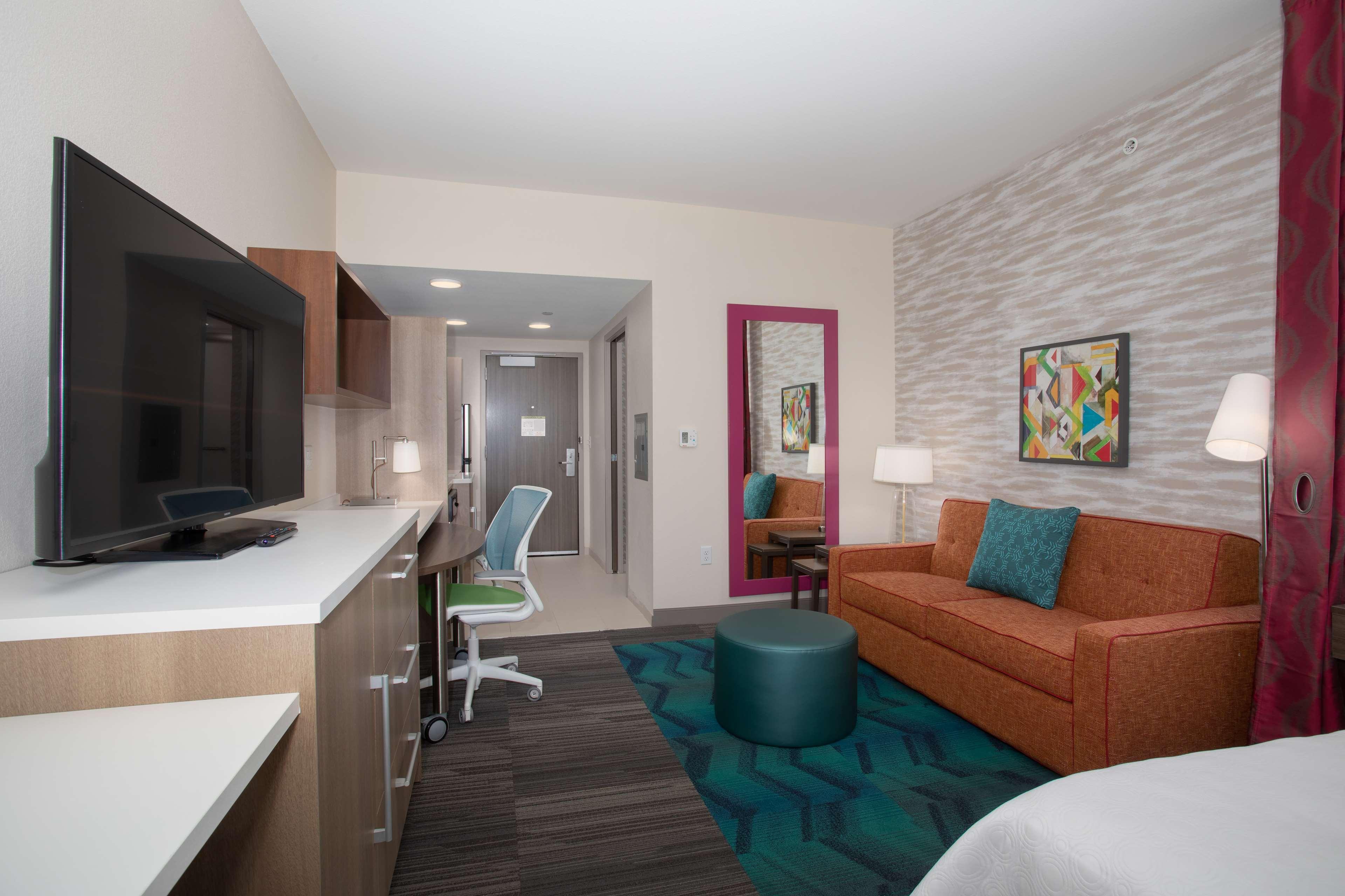 Home2 Suites By Hilton Omaha Un Medical Ctr Area Exterior photo