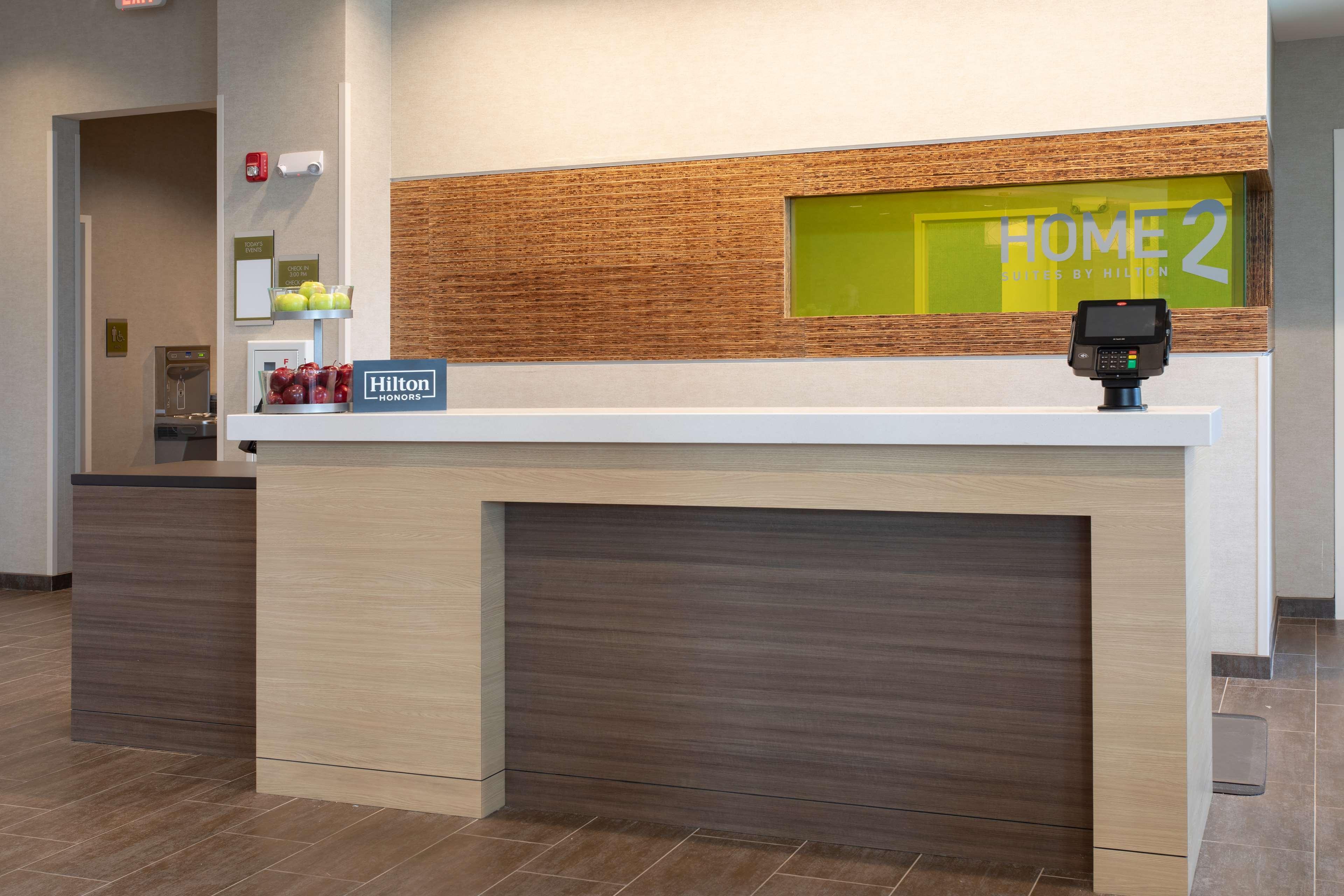 Home2 Suites By Hilton Omaha Un Medical Ctr Area Exterior photo